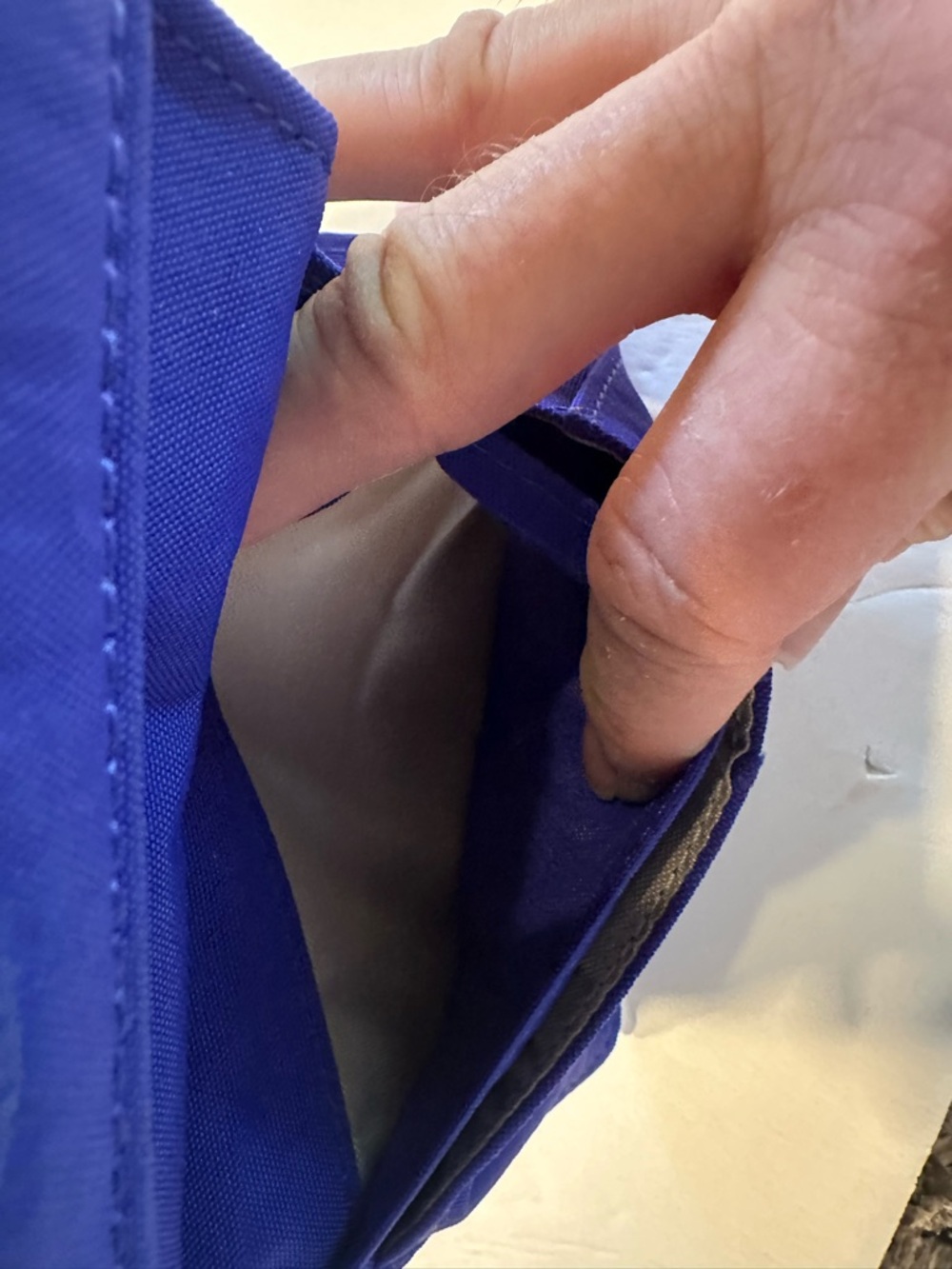 Kipling like new, retired striking purple wallet. - Picture 6 of 14